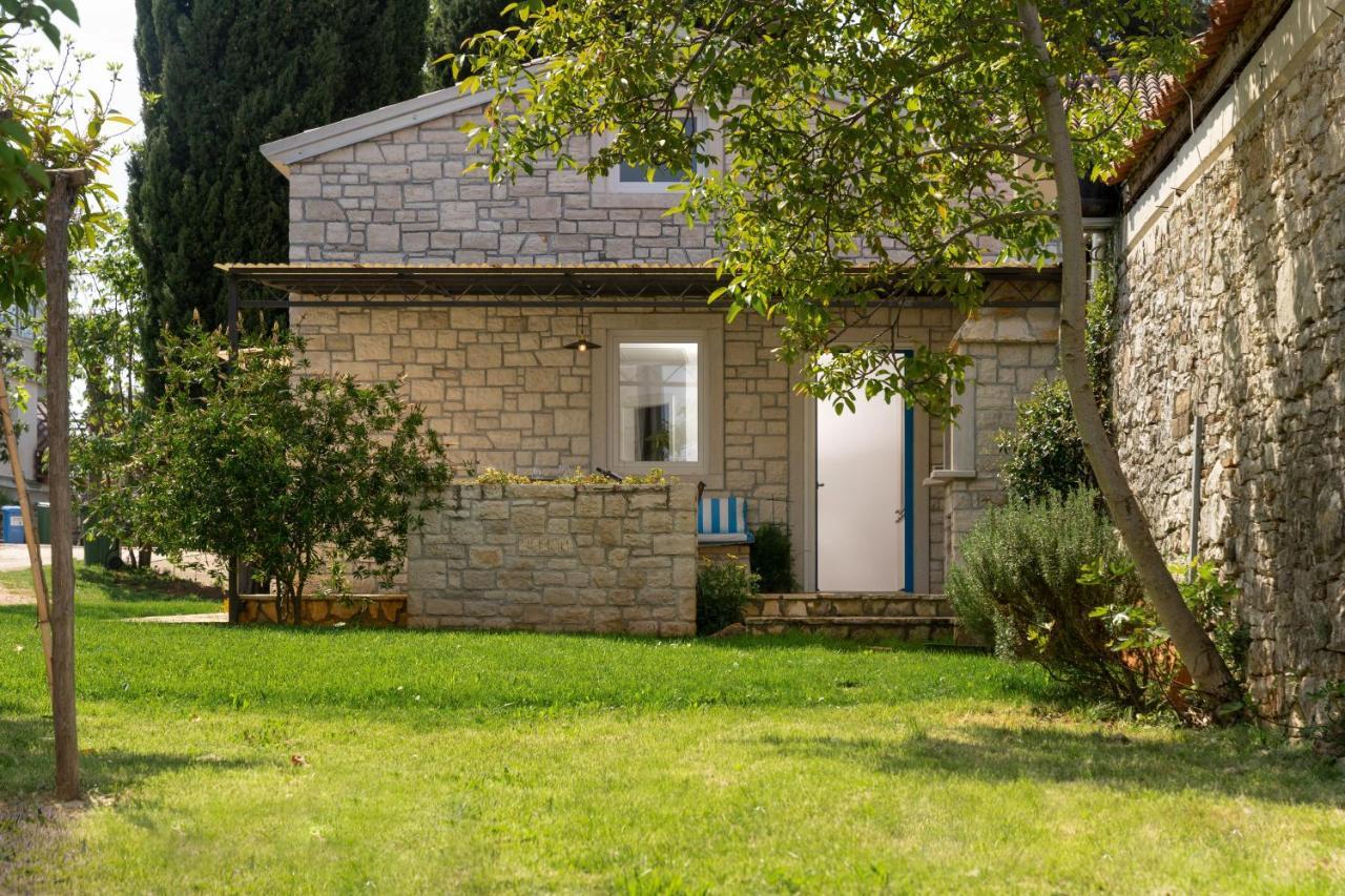 Daulos Villa